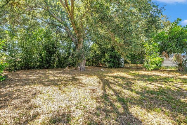 1537 39TH STREET S, St Petersburg, FL 33711