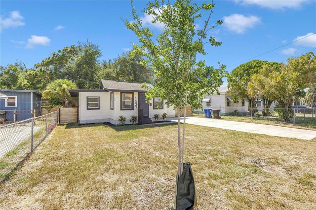 1537 39TH STREET S, St Petersburg, FL 33711