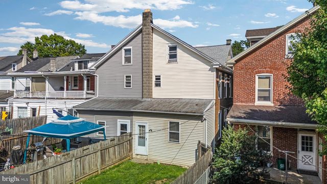 254 DUKE ST, Ephrata, PA 17522