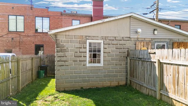254 DUKE ST, Ephrata, PA 17522