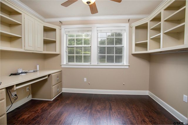 18722 Ridgeline Rd, Tyler, TX 75703