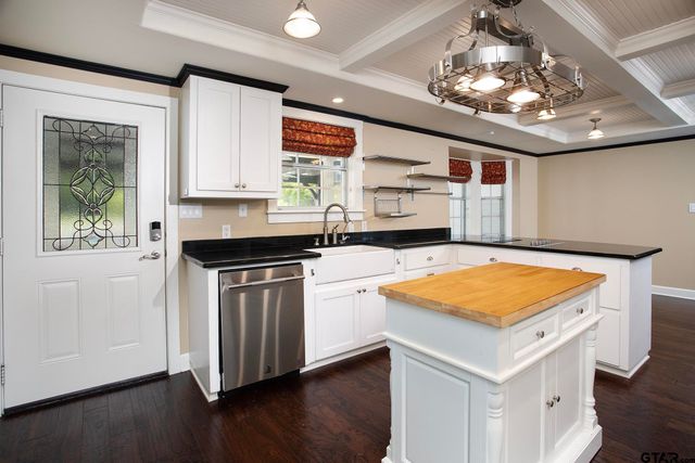 18722 Ridgeline Rd, Tyler, TX 75703
