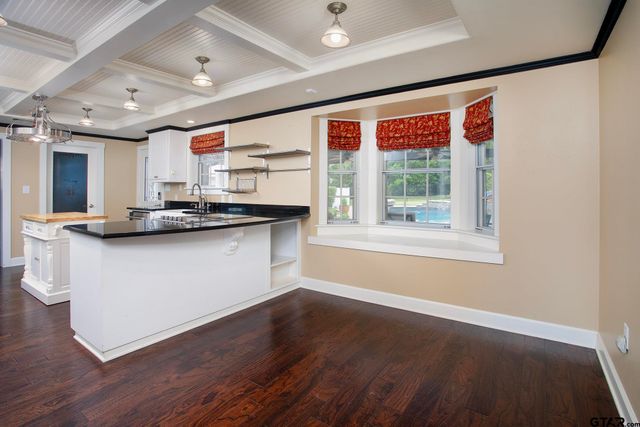18722 Ridgeline Rd, Tyler, TX 75703