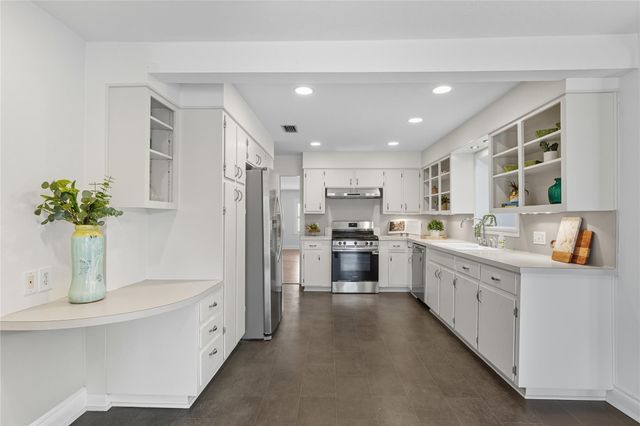 3003 Burleson RD, Austin, TX 78741