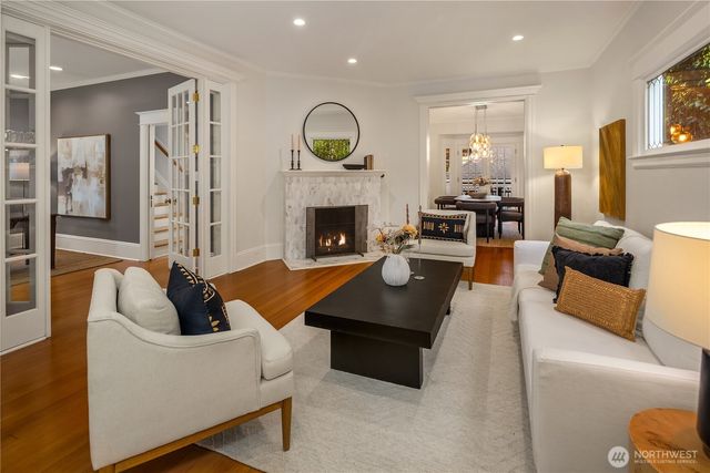 716 15th Avenue E, Seattle, WA 98112