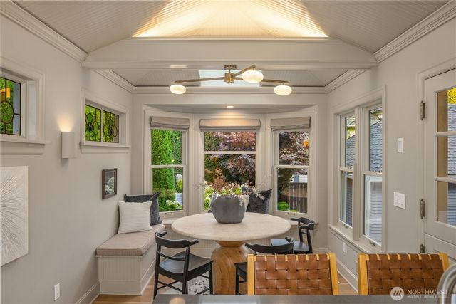 716 15th Avenue E, Seattle, WA 98112