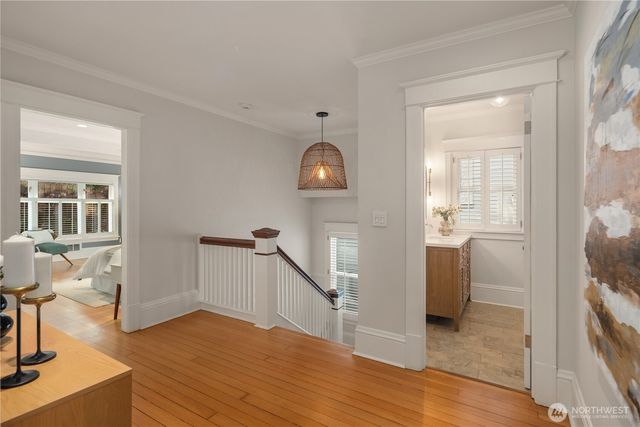 716 15th Avenue E, Seattle, WA 98112