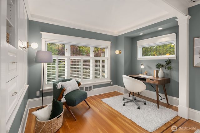 716 15th Avenue E, Seattle, WA 98112