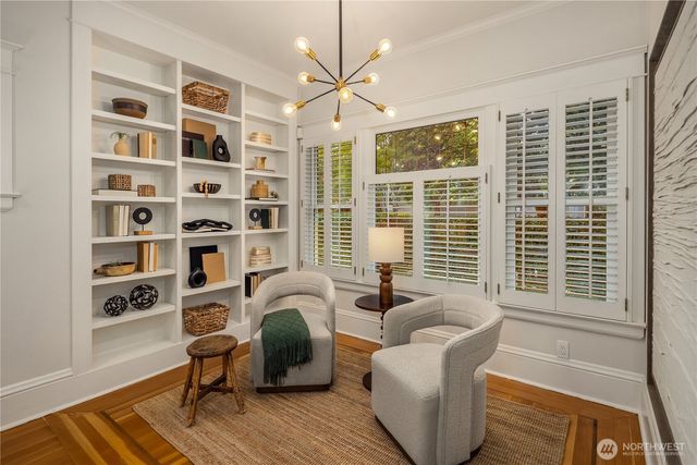716 15th Avenue E, Seattle, WA 98112