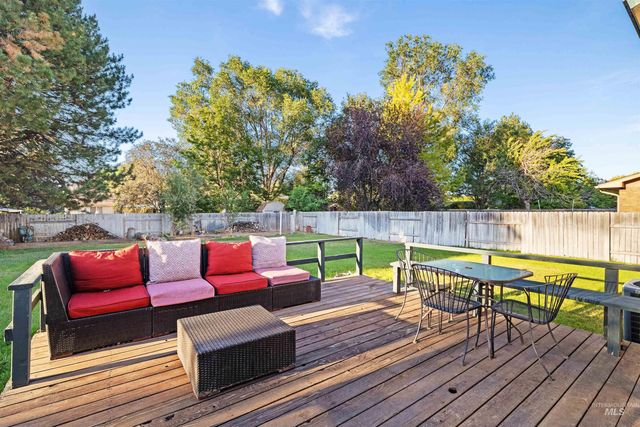 386 Crestview Dr, Twin Falls, ID 83301