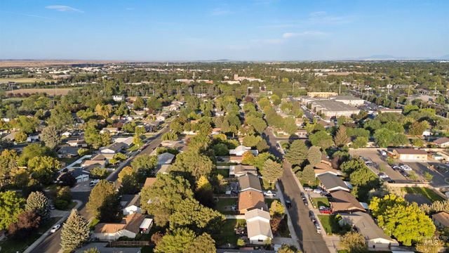 386 Crestview Dr, Twin Falls, ID 83301