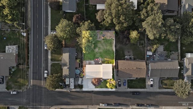 386 Crestview Dr, Twin Falls, ID 83301