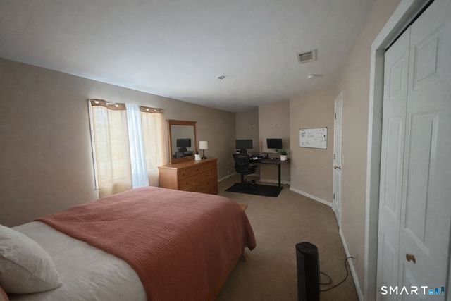 13 Hill Farm Road, Bloomfield, CT 06002