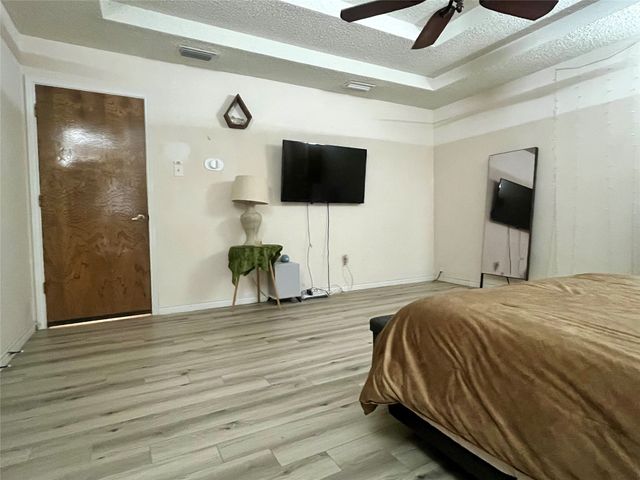 1826 Green Tree Lane, Duncanville, TX 75137