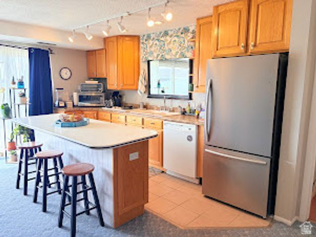 2136 S 900 E, Bountiful, UT 84010