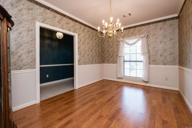 28 Saint John Pl, Maumelle, AR 72113