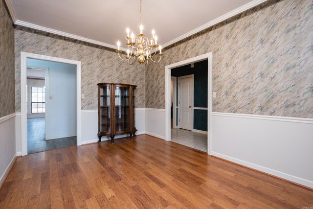 28 Saint John Pl, Maumelle, AR 72113