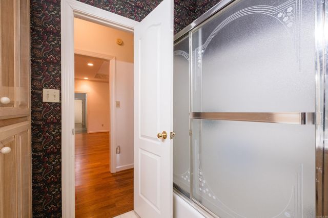 28 Saint John Pl, Maumelle, AR 72113