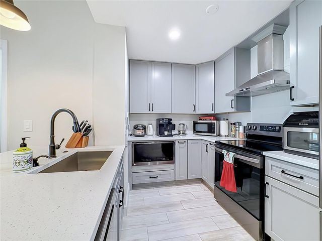 6835 GEORGIA AVENUE, Bradenton, FL 34207
