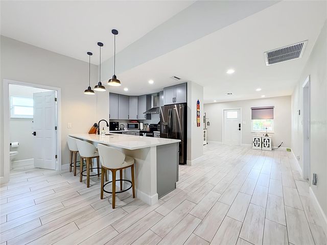 6835 GEORGIA AVENUE, Bradenton, FL 34207