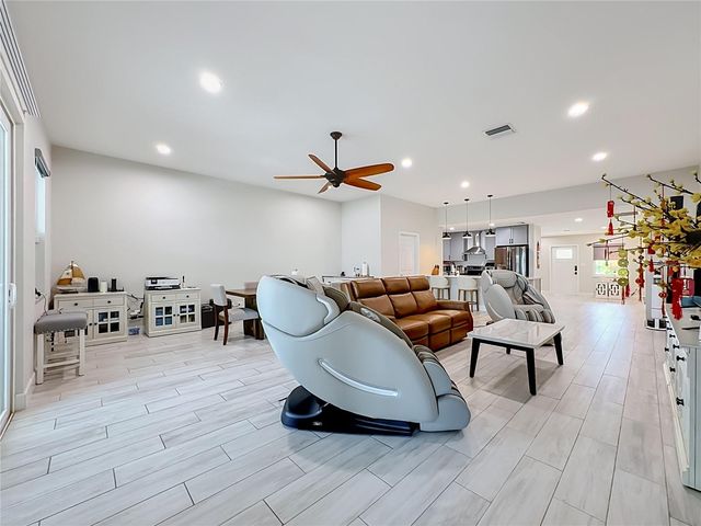 6835 GEORGIA AVENUE, Bradenton, FL 34207