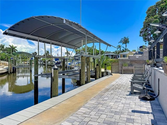 6835 GEORGIA AVENUE, Bradenton, FL 34207