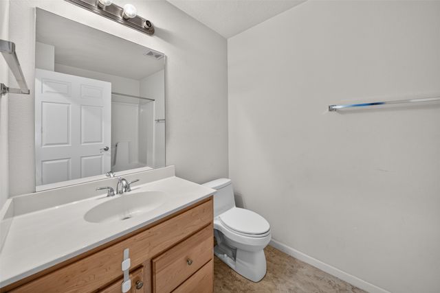105 NW 8th Street 106, Grimes, IA 50111