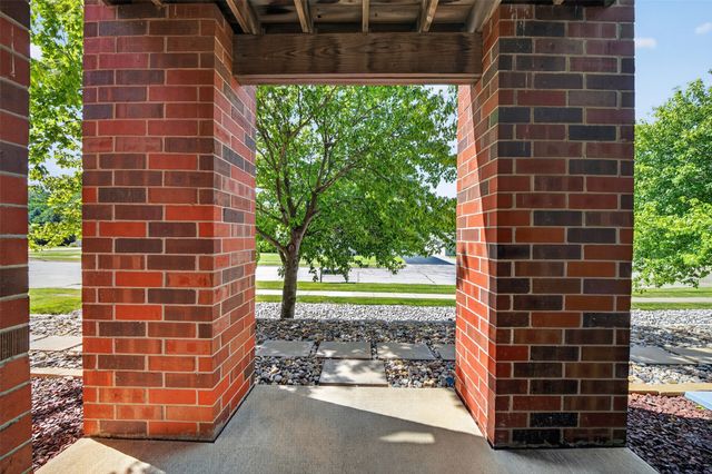105 NW 8th Street 106, Grimes, IA 50111