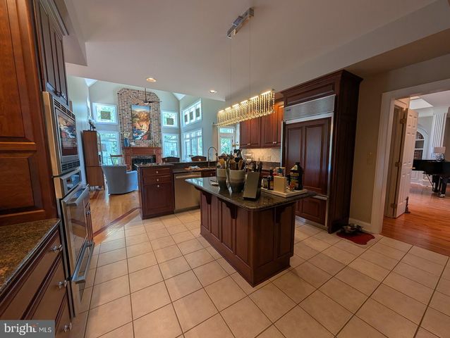 13 SOUTHWATCH LANE, Mechanicsburg, PA 17050