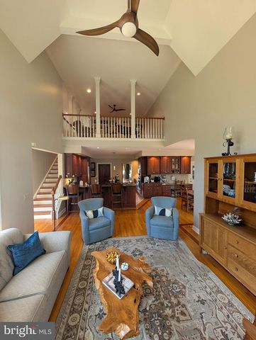 13 SOUTHWATCH LANE, Mechanicsburg, PA 17050