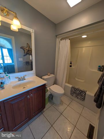 13 SOUTHWATCH LANE, Mechanicsburg, PA 17050