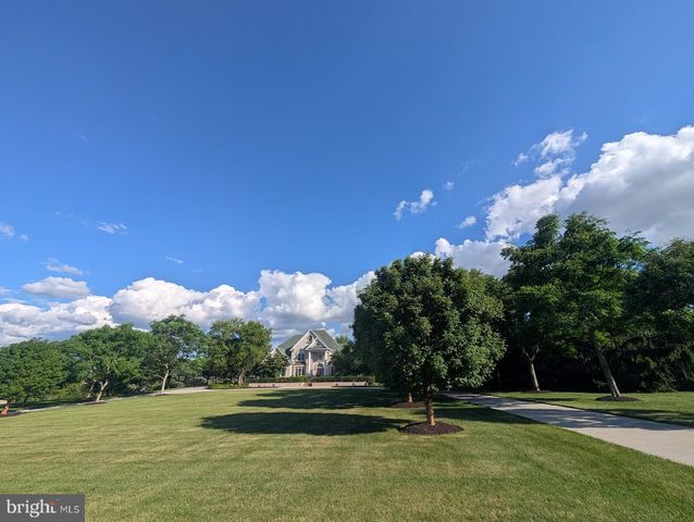 13 SOUTHWATCH LANE, Mechanicsburg, PA 17050