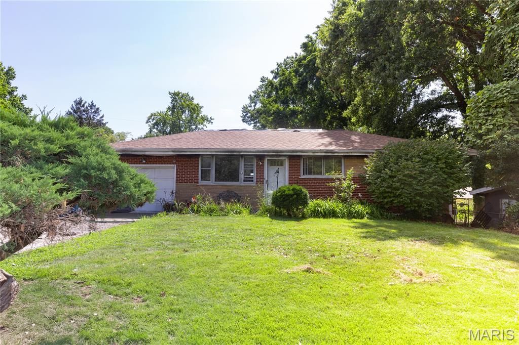 1130 Lakeview Avenue, Spanish Lake, MO 63138