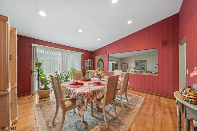 220 Horseshoe Rd, Berkeley Heights Twp., NJ 07922