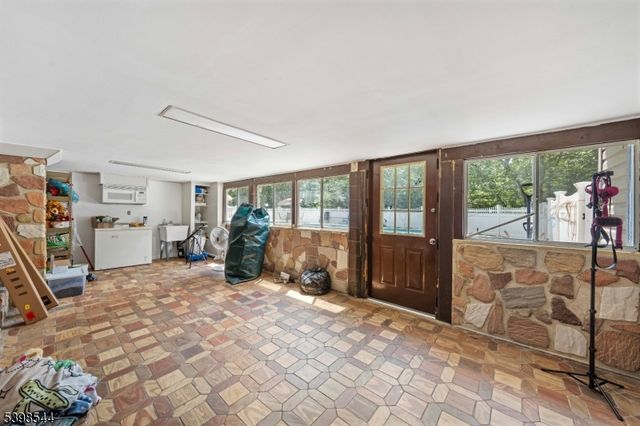 220 Horseshoe Rd, Berkeley Heights Twp., NJ 07922