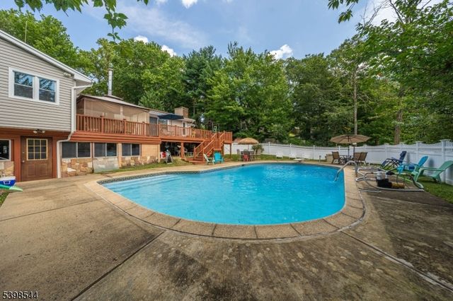 220 Horseshoe Rd, Berkeley Heights Twp., NJ 07922