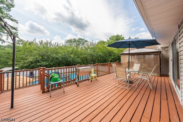 220 Horseshoe Rd, Berkeley Heights Twp., NJ 07922