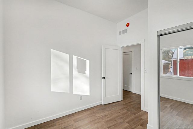 145 N Elms Road, Flushing, MI 48433