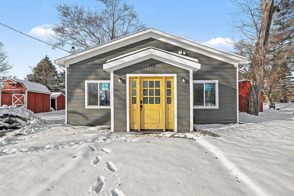 145 N Elms Road, Flushing, MI 48433