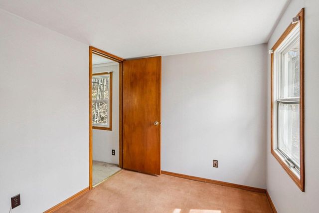 5040 Crestview ROAD, Marshall, WI 53559