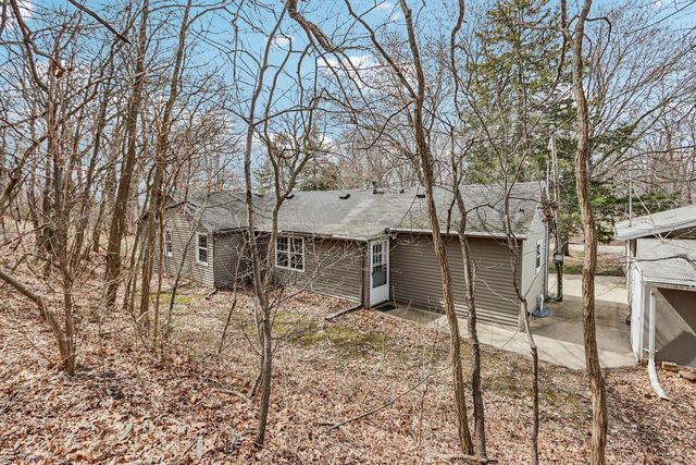 5040 Crestview ROAD, Marshall, WI 53559