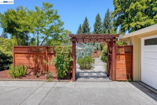 105 Bexley pl, Walnut Creek, CA 94598
