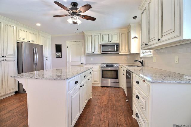 16415 Pernecia Ave, Greenwell Springs, LA 70769