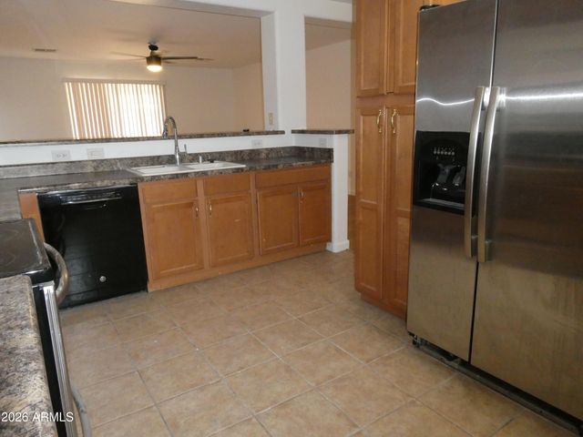 11547 W SCHLEIFER Drive, Youngtown, AZ 85363