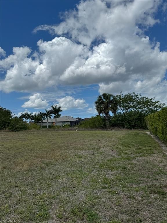 Image 8 of property listing at 4232 SW 21st PL, Cape Coral, FL 33914