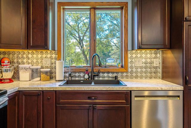 701 Fanta Reed ROAD, La Crosse, WI 54603