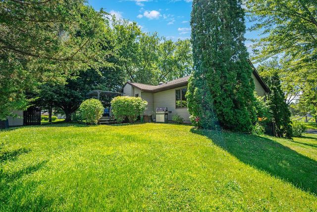 701 Fanta Reed ROAD, La Crosse, WI 54603