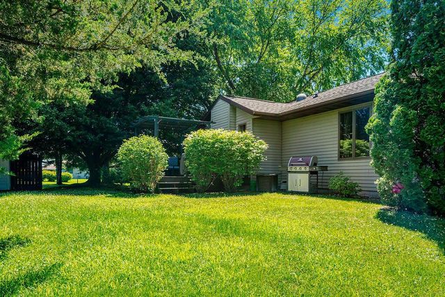 701 Fanta Reed ROAD, La Crosse, WI 54603