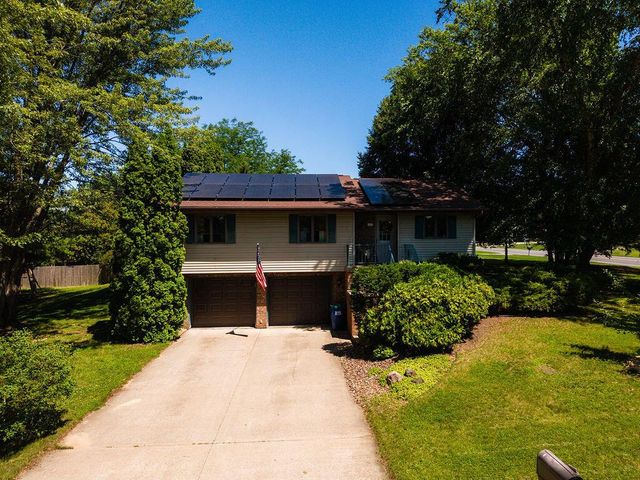 701 Fanta Reed ROAD, La Crosse, WI 54603