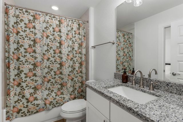 185 Northeast, Bandera, TX 78003